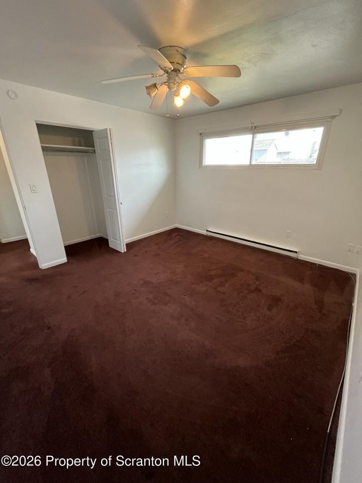 612 Oak St Apt 3 - Photo 7 of 13