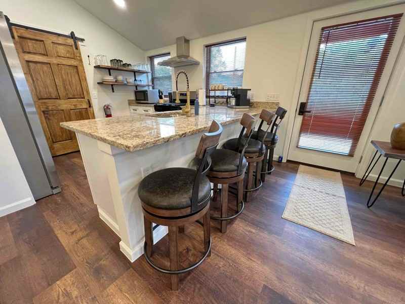 358 Petroleum Center Rd - Photo 7 of 20