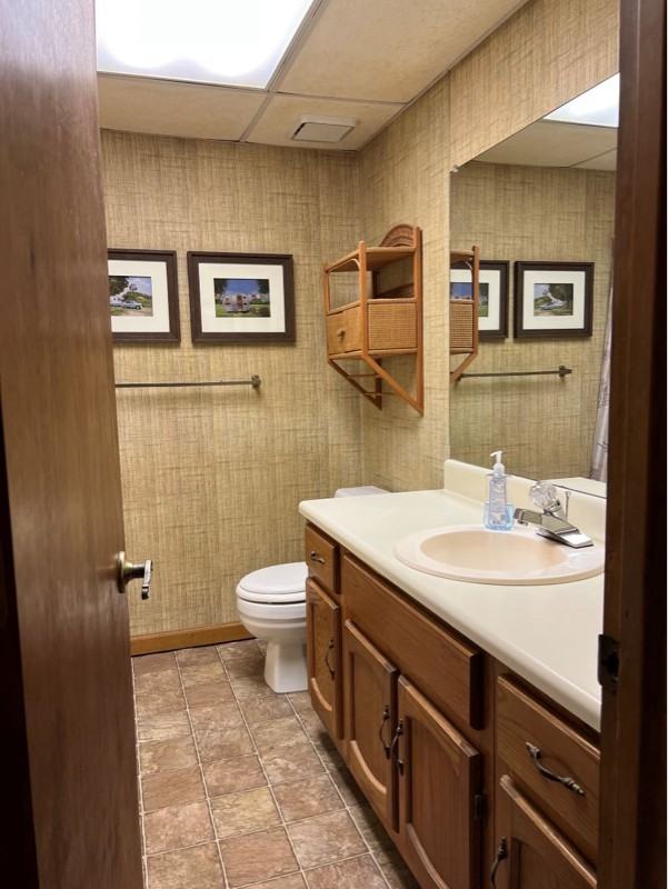 1000 University Center Ln - Photo 4 of 9