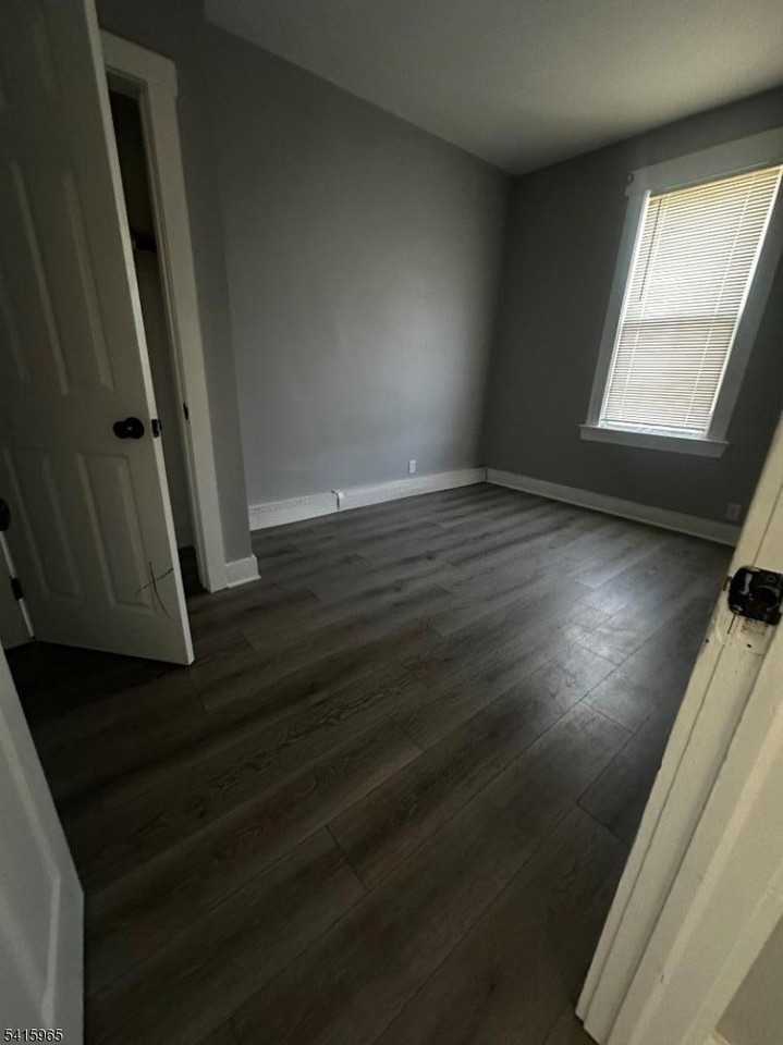 311 Buffalo Ave - Photo 4 of 6