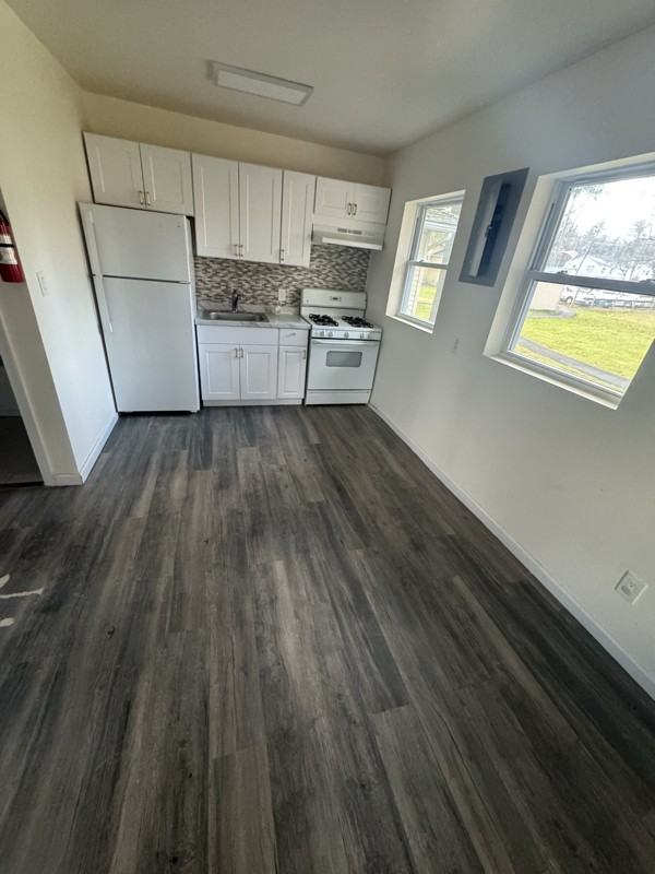 27 Hillside Ave #8 - Photo 2 of 10