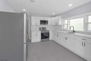 featured image of 157 Fairmount Ave #2