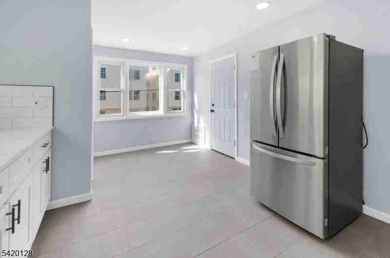 157 Fairmount Ave #2 - Photo 3 of 16