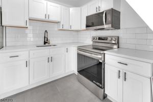 featured image of 157 Fairmount Ave #3