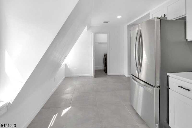 157 Fairmount Ave #3 - Photo 3 of 8