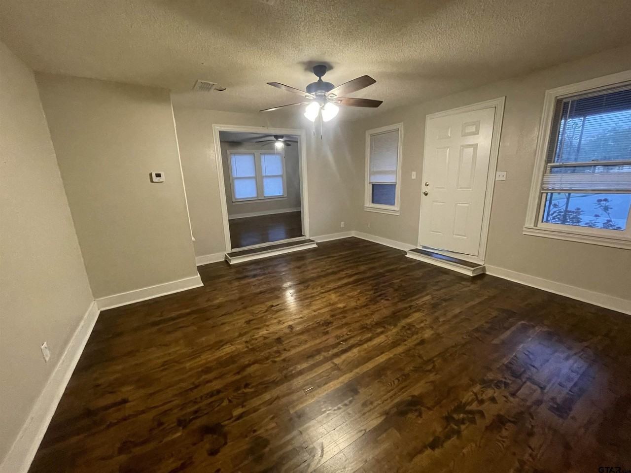 1618 Tenneha Ave - Photo 3 of 16