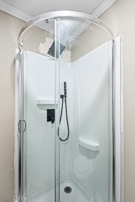 206 E 37th St - Photo 5 of 9