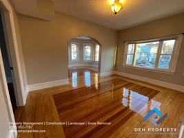 featured image of 216 Hope St #2