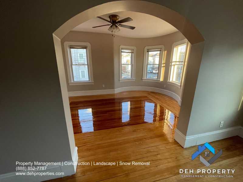 216 Hope St #2 - Photo 5 of 11