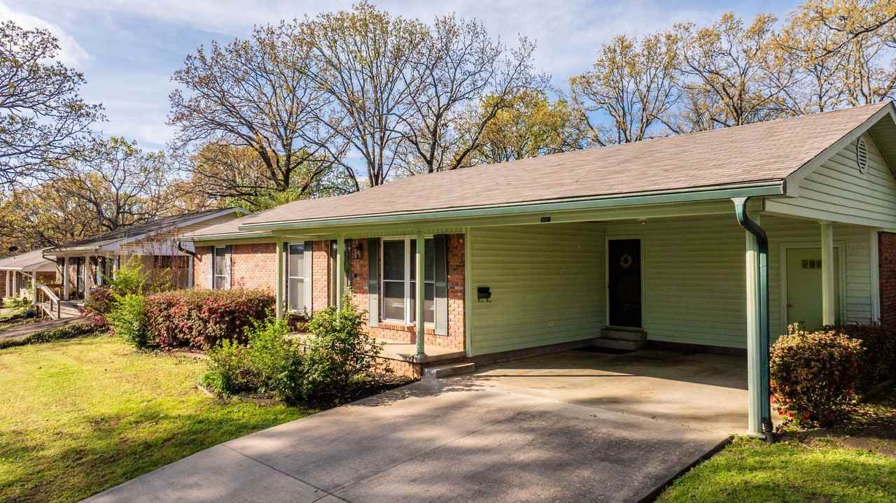 6505 Chippewa Dr - Photo 2 of 29