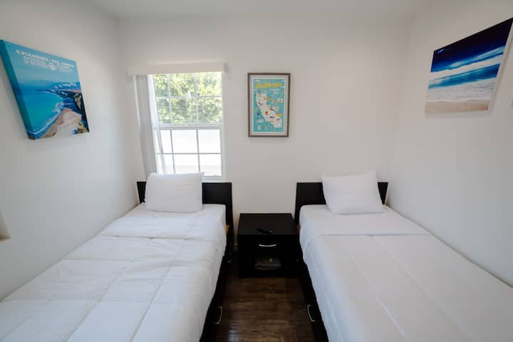 14836 Archwood St #3 - Photo 3 of 19