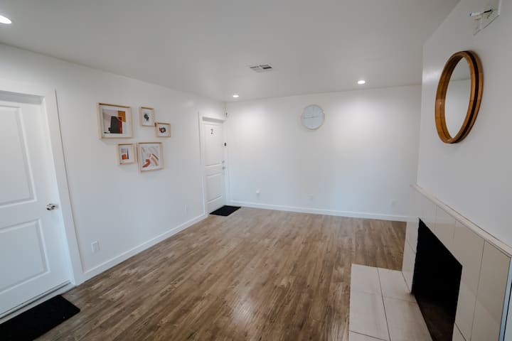 14836 Archwood St #3 - Photo 4 of 19