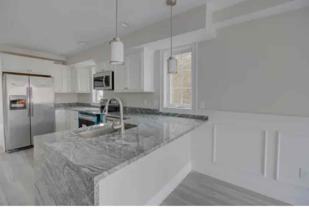 89 W Main St #203 - Photo 1 of 1