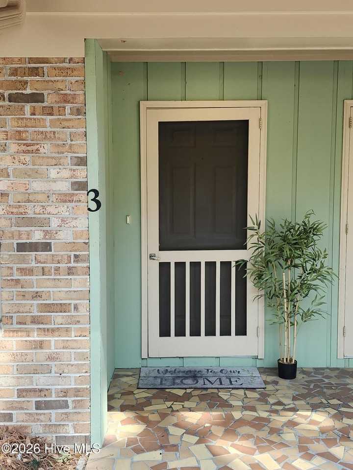 205 E New Jersey Ave Apt 3 - Photo 2 of 9