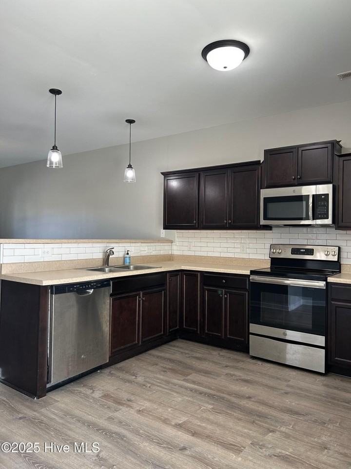 206 Justice Farm Dr - Photo 6 of 23