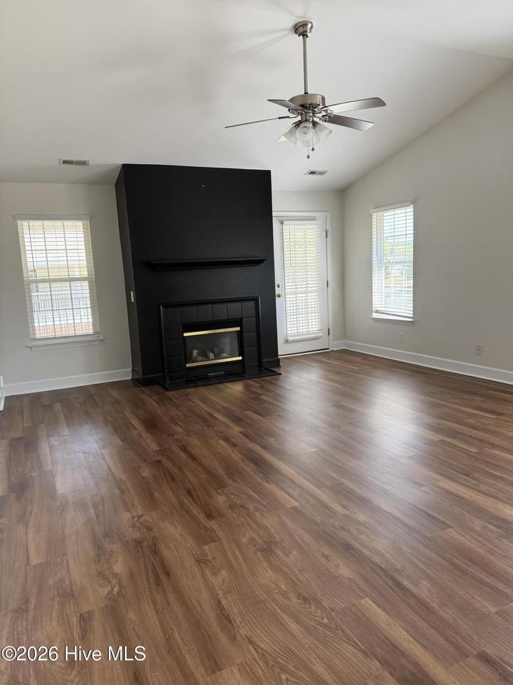 2217 Locksley Woods Dr Apt H - Photo 5 of 13