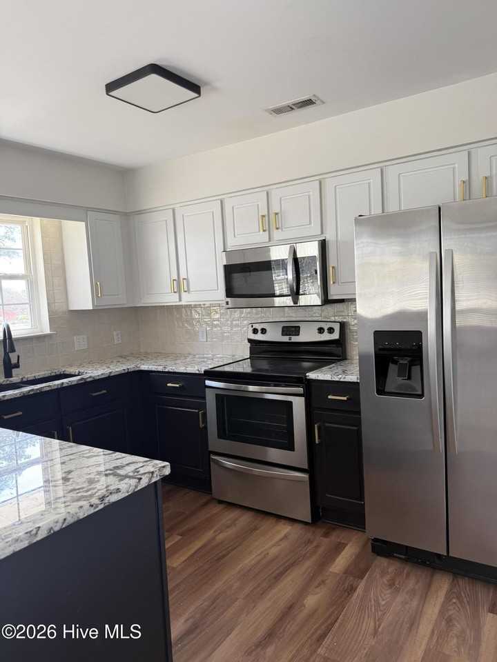 2217 Locksley Woods Dr Apt H - Photo 6 of 13