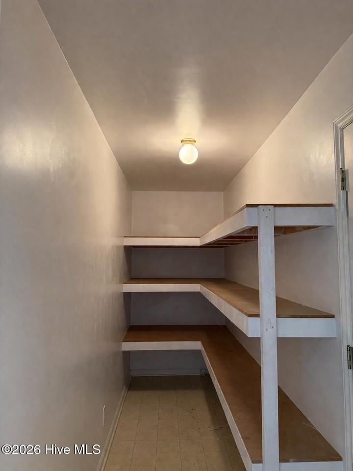 2217 Locksley Woods Dr Apt H - Photo 7 of 13