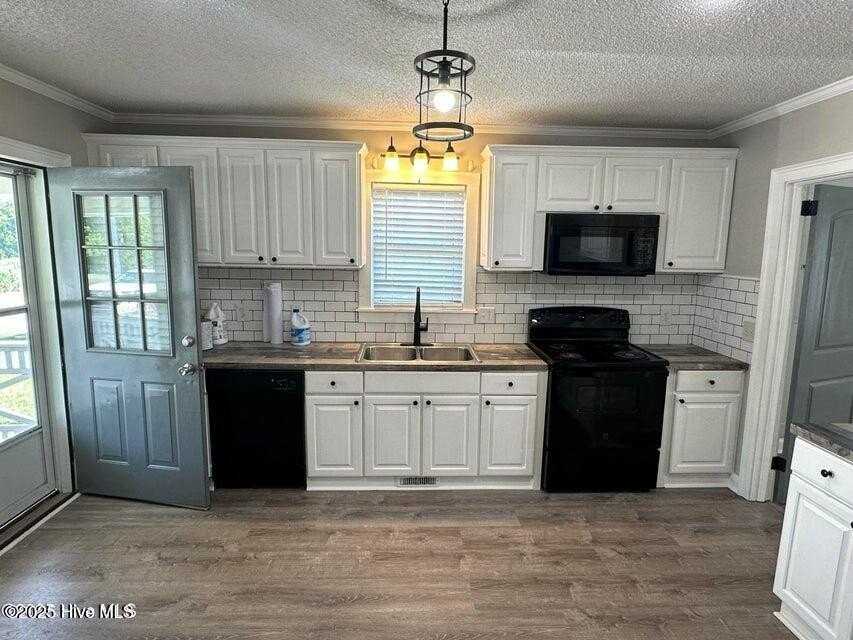 10129 Baldy Hill Rd - Photo 7 of 13