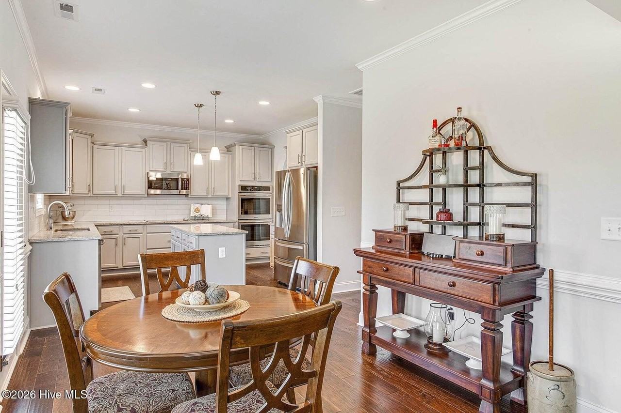 315 Parrish Ln - Photo 7 of 21