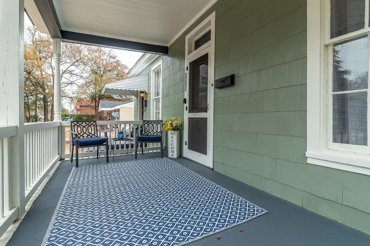 1512 Stovall St Unit A - Photo 2 of 9