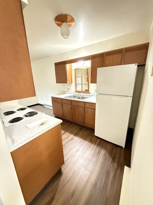 302 15th St - Photo 3 of 26