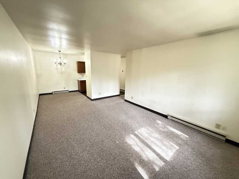 302 15th St - Photo 6 of 26