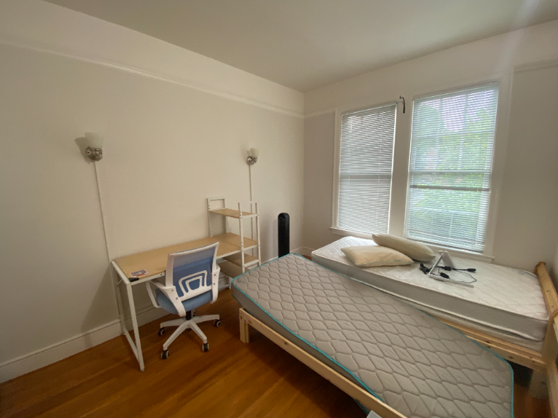 1810 Euclid Ave #6 - Photo 3 of 15