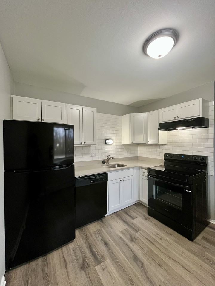 1760 Saint Johns Blvd #14 - Photo 4 of 11