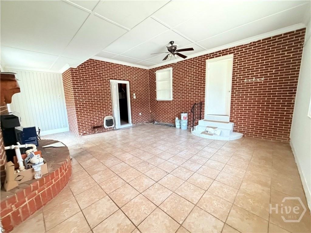 125 Lillian Dr - Photo 5 of 24