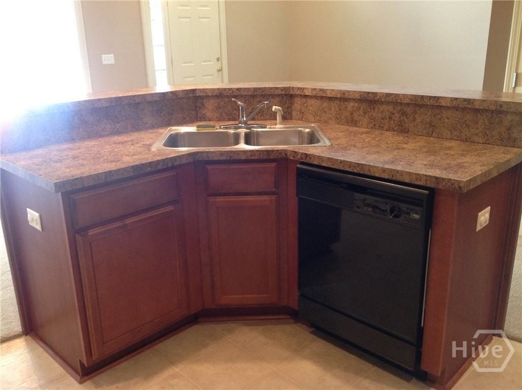 806 Kendal Ct - Photo 6 of 21