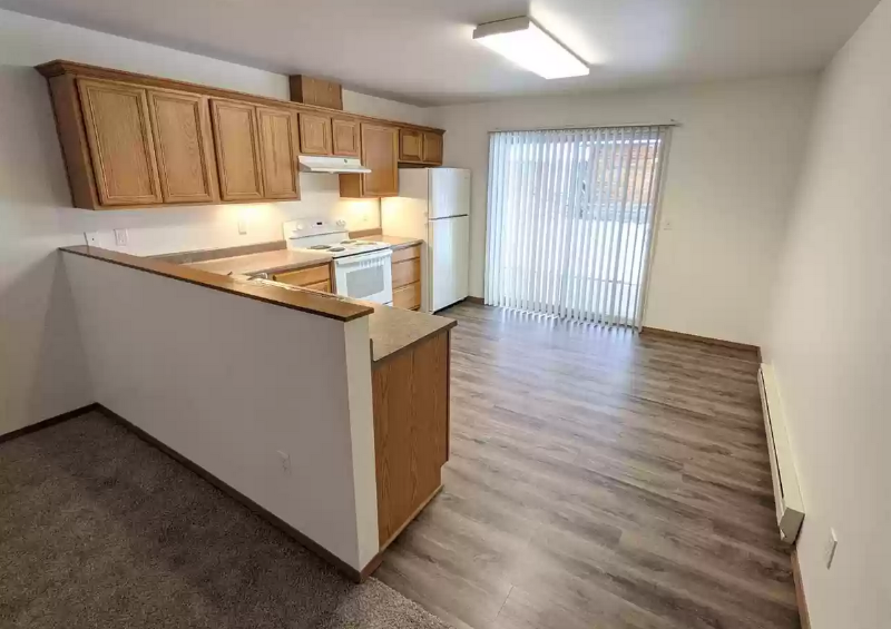 6803 Tamarack Dr #4 - Photo 3 of 14