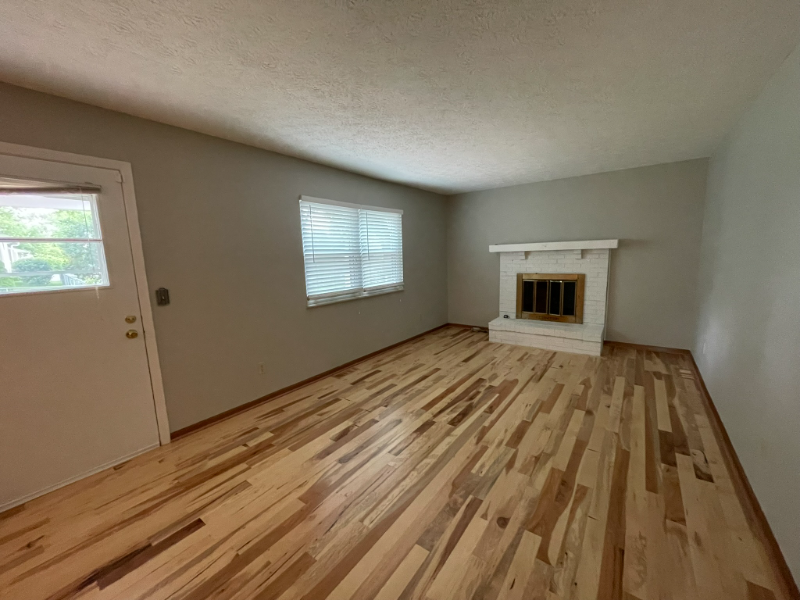 3211 Creston Ct - Photo 7 of 21