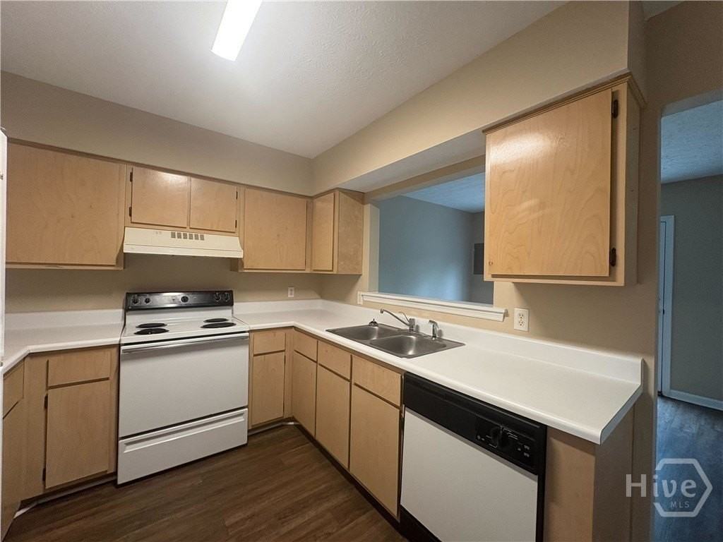 54 Casey Dr Apt B - Photo 5 of 10