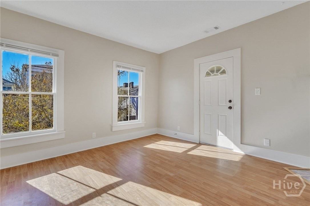 218 W Anderson St Uppr Unit #Unit - Photo 2 of 48