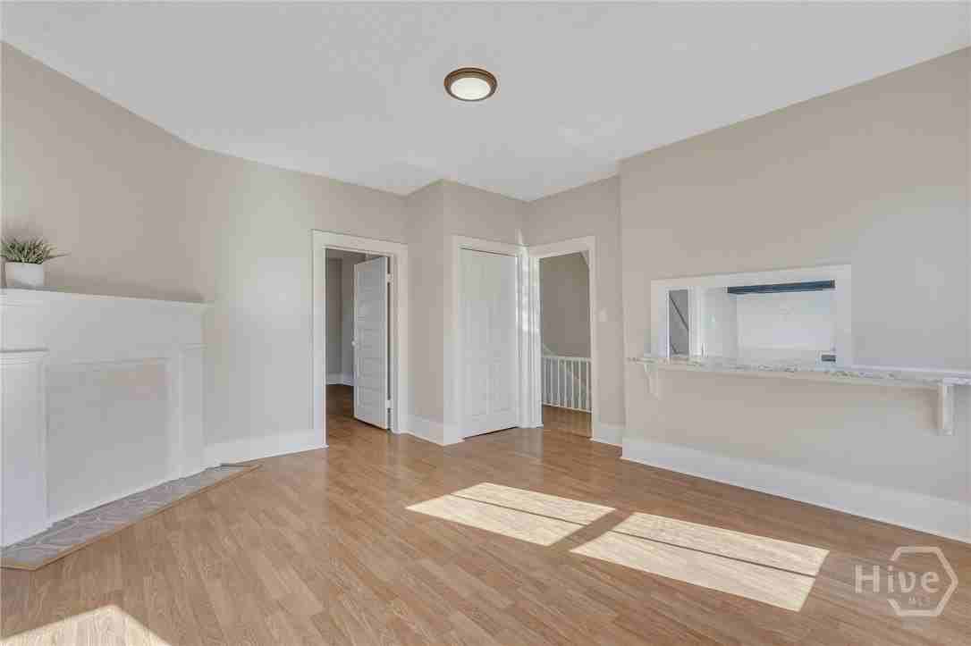 218 W Anderson St Uppr Unit #Unit - Photo 4 of 48