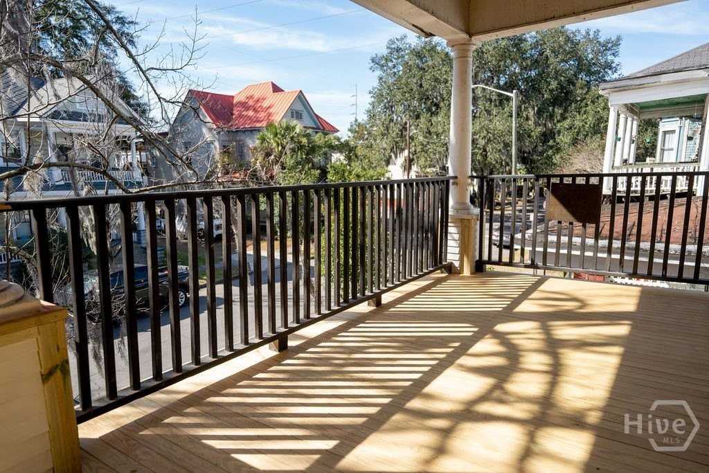 216 W 41st St - Photo 2 of 20