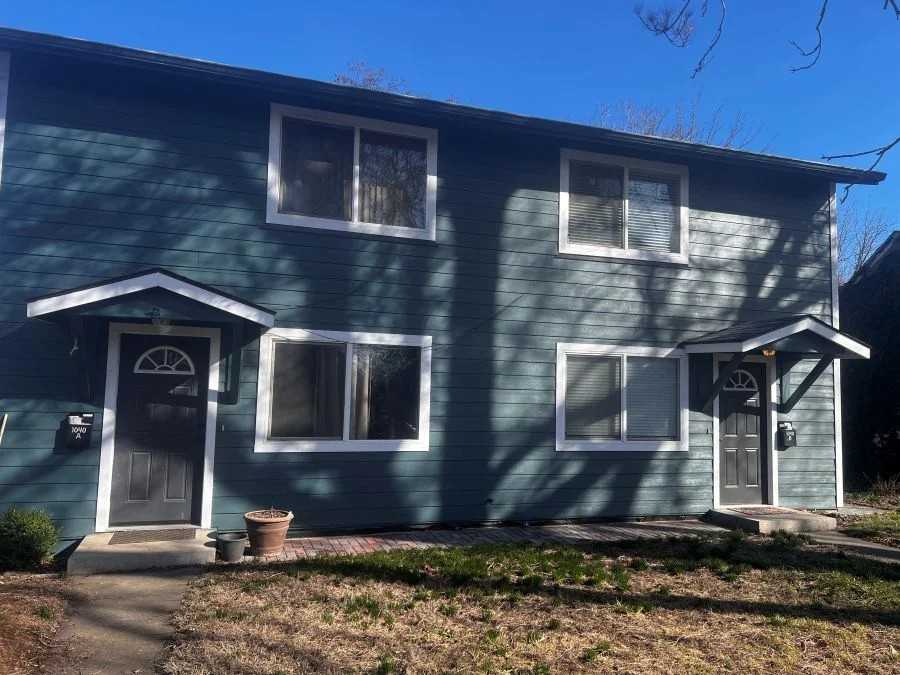 1040 Bonnie Brae St #B