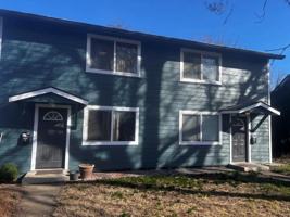 featured image of 1040 Bonnie Brae St #B