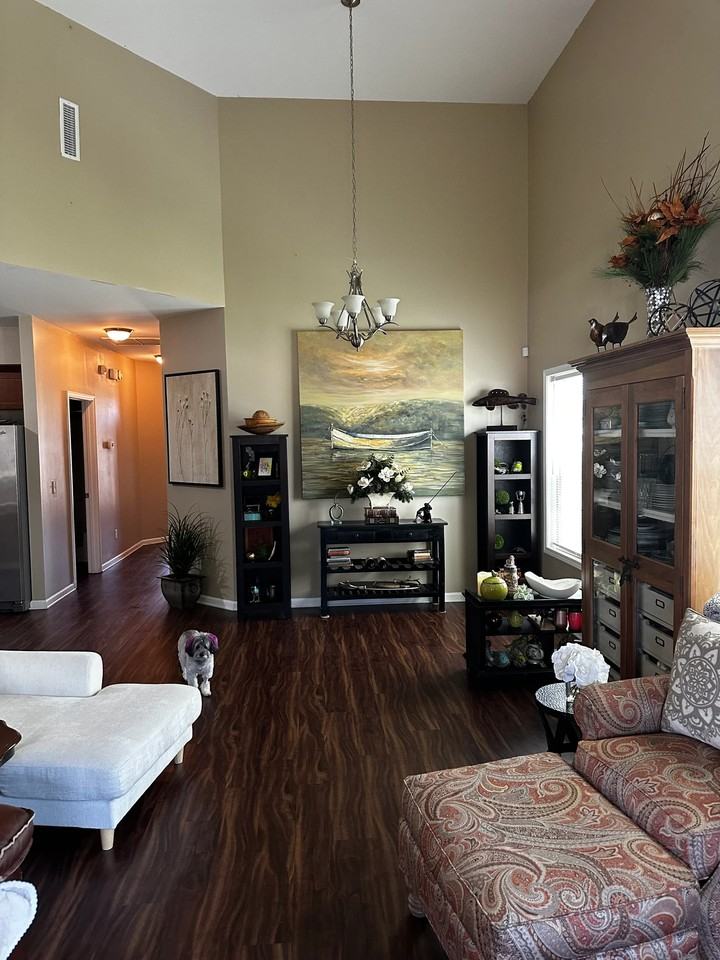 122 Heyward Dr - Photo 3 of 11