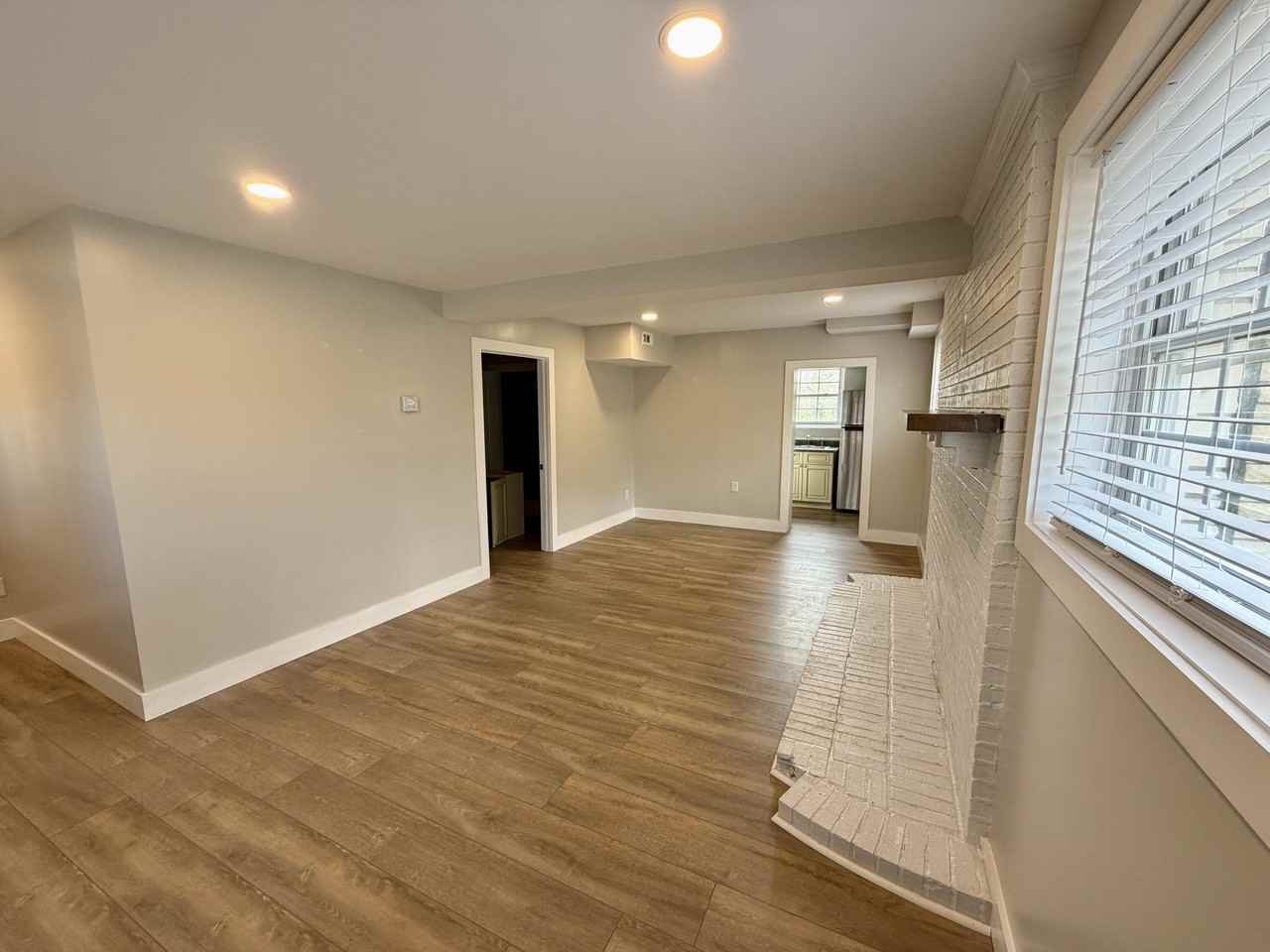 3321 N Highway 1247 Apt C - Photo 2 of 9