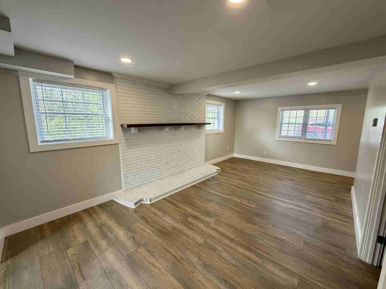 3321 N Highway 1247 Apt C - Photo 3 of 9