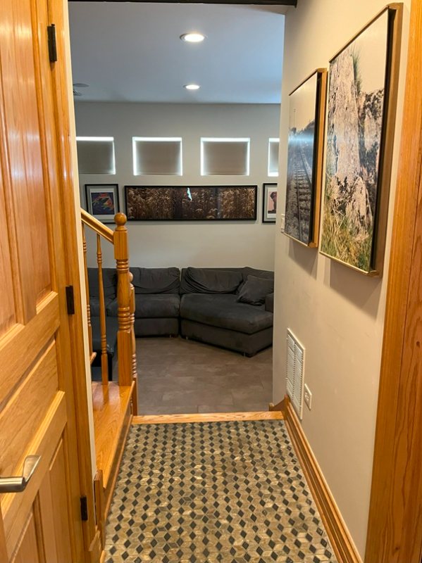 2416 N Washtenaw Ave - Photo 3 of 20