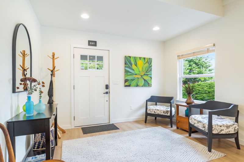 11704 20th St Ne - Photo 3 of 15