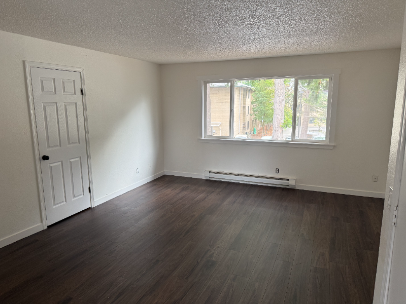 130 Sw 184th St #7 - Photo 3 of 9