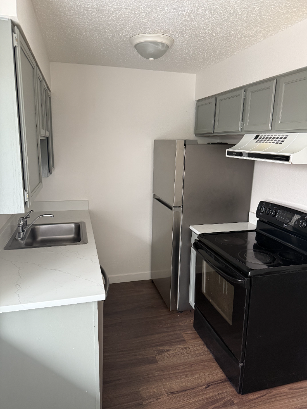 130 Sw 184th St #7 - Photo 5 of 9
