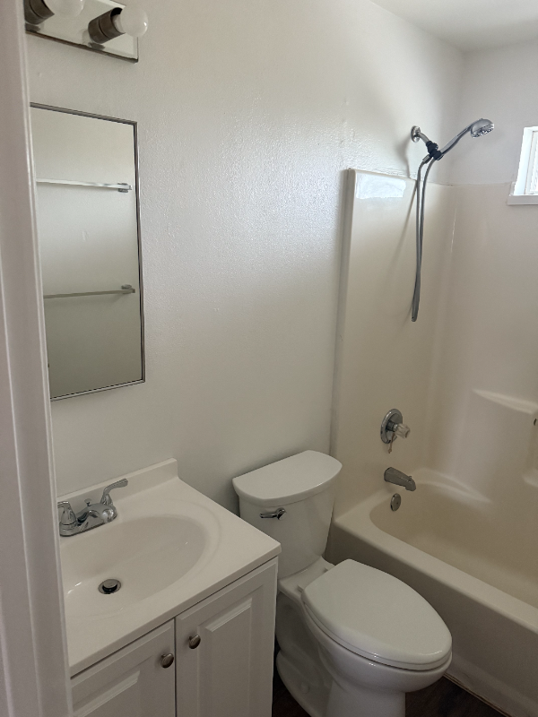 130 Sw 184th St #7 - Photo 7 of 9
