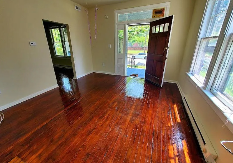 2100 Ingram Ave - Photo 4 of 13