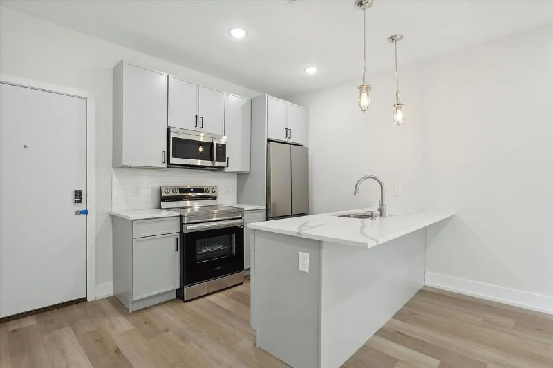 401 E Walnut Ln #101 - Photo 2 of 6