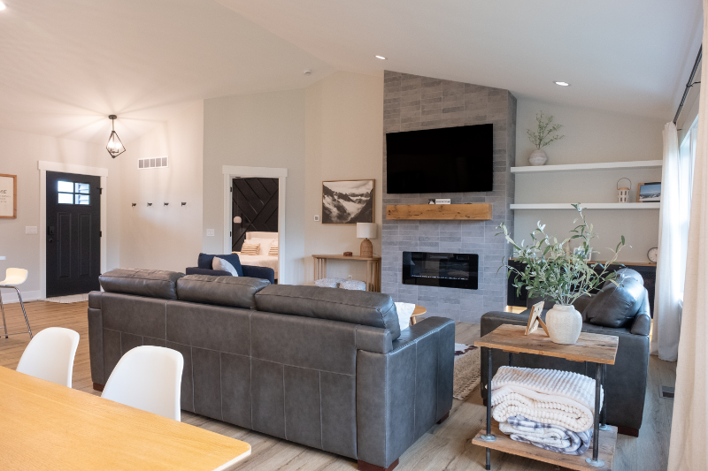 7269 Yellowstone Dr - Photo 4 of 46